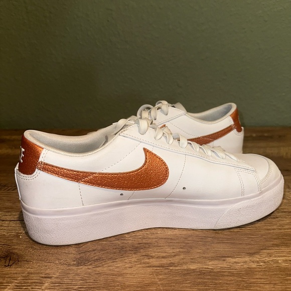 Nike Blazer Platform Women's White Copper Sneakers 9.5 - Picture 4 of 7